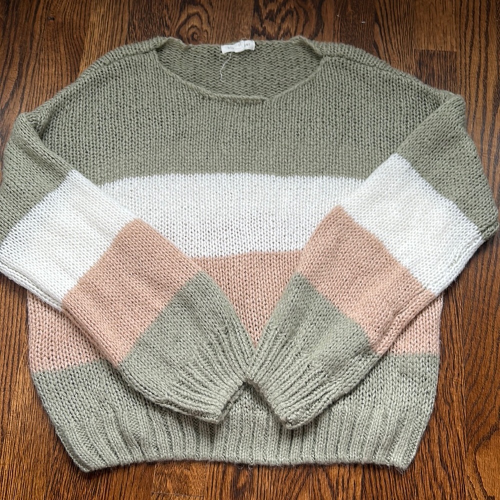 Green/Tan/White Sweater